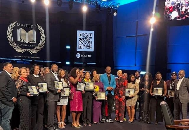 Dr. Sneed honored on stage at the Master P Master Class